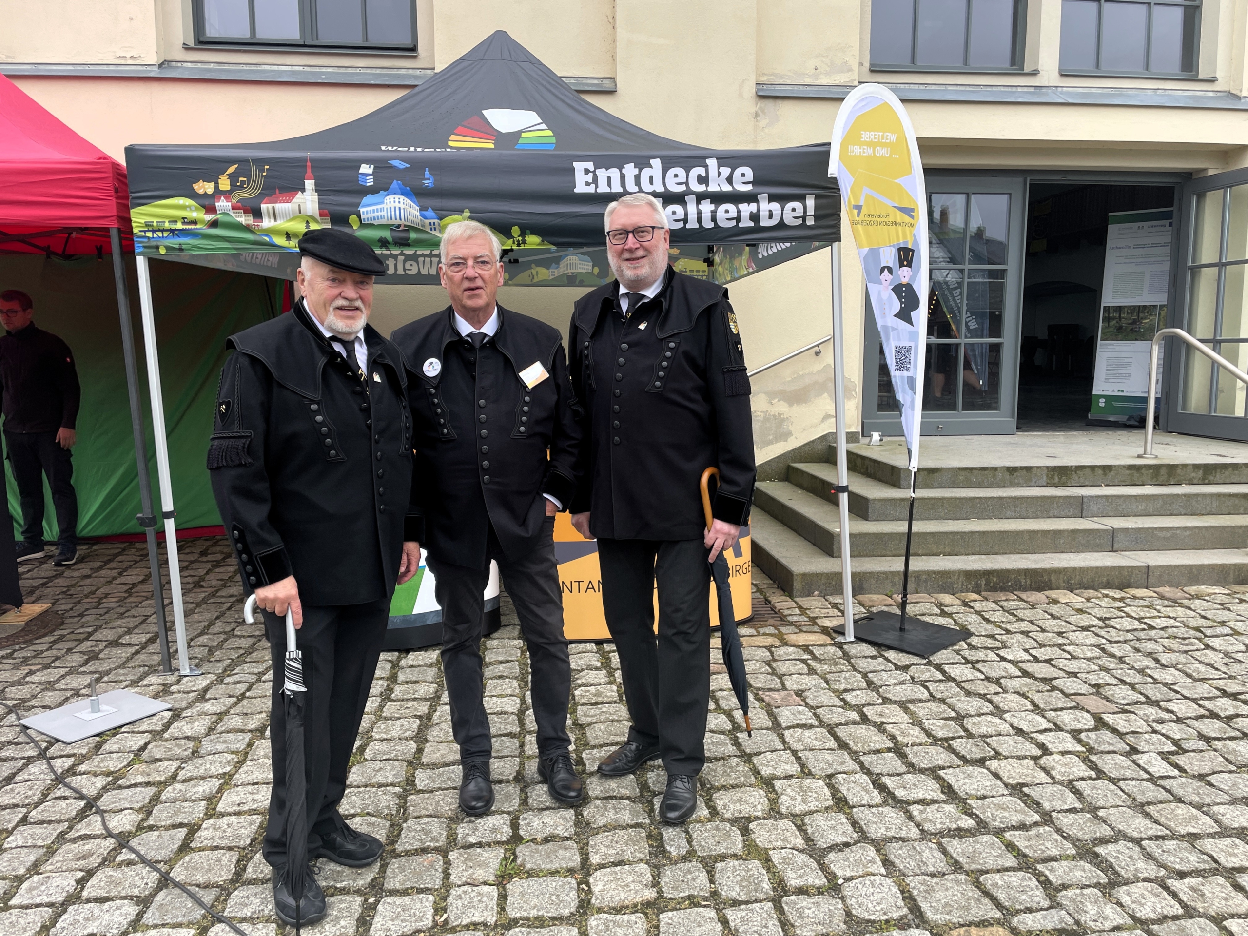 Die Landräte a. D. des Kreises Mittelsachsen, Herr Uhlig und Herr Damm, mit Professor ALbrecht